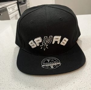 Spurs mitchell and ness fitted 7 1/2